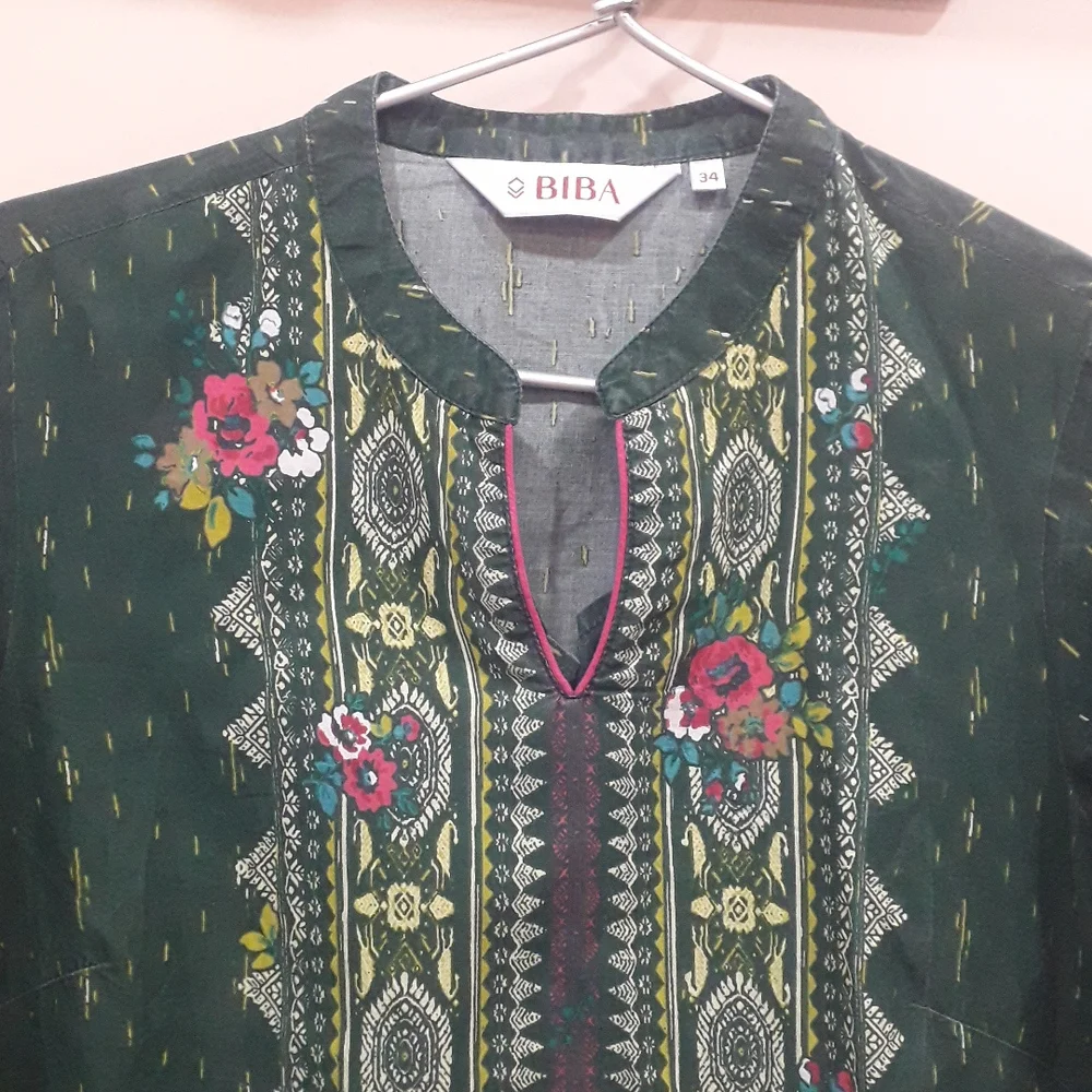 Biba green kurta with yellow ambi print salwar - Picture 2 of 8